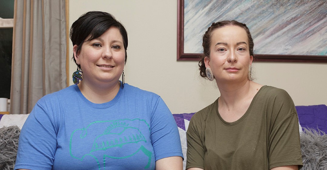Caitline Johnson (left) and her sister Whitney Fear (right)